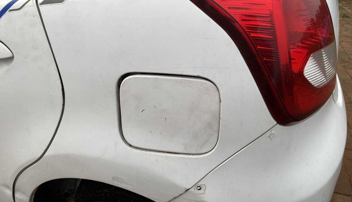 2014 Datsun Go T, Petrol, Manual, 62,884 km, Left quarter panel - Paint has minor damage