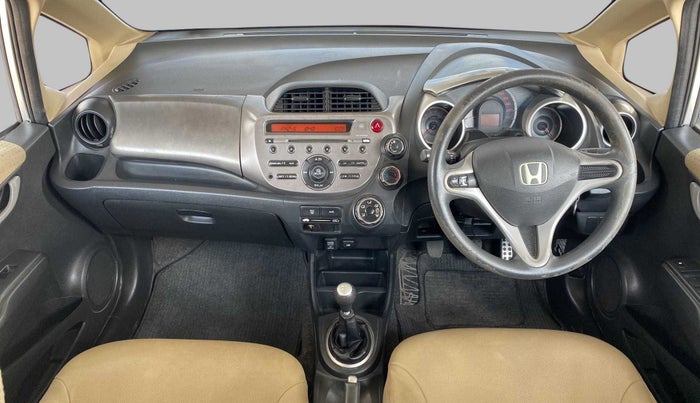 2011 Honda Jazz 1.2 L I-VTEC SELECT, Petrol, Manual, 1,00,738 km, Dashboard
