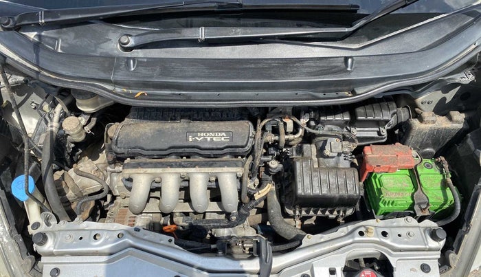 2011 Honda Jazz 1.2 L I-VTEC SELECT, Petrol, Manual, 1,00,738 km, Open Bonet