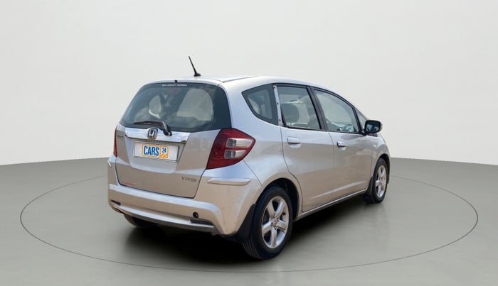 2011 Honda Jazz 1.2 L I-VTEC SELECT, Petrol, Manual, 1,00,738 km, Right Back Diagonal