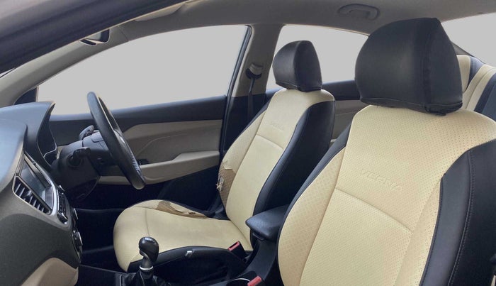 2018 Hyundai Verna 1.6 VTVT SX, Petrol, Manual, 1 km, Right Side Front Door Cabin