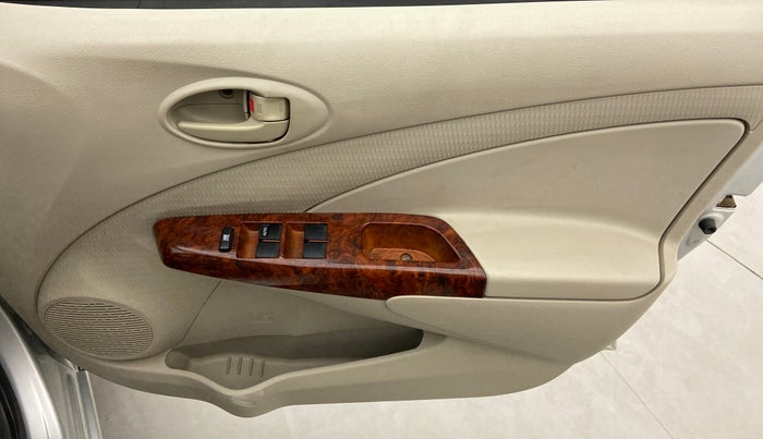2014 Toyota Etios G, Petrol, Manual, 6,886 km, Driver Side Door Panels Control
