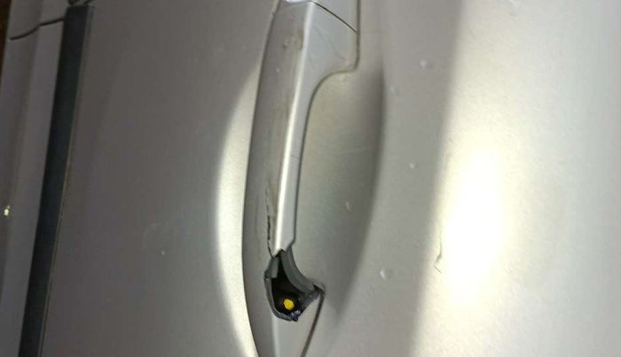 2017 Hyundai Elite i20 MAGNA 1.2, Petrol, Manual, 65,023 km, Driver-side door - Door handle has minor damage