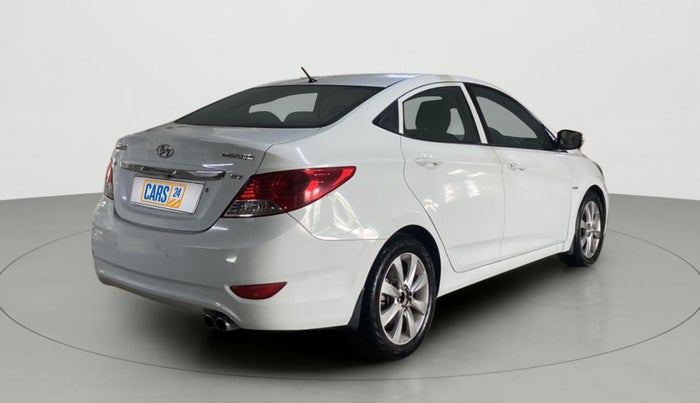 2011 Hyundai Verna FLUIDIC 1.6 VTVT SX, Petrol, Manual, 45,786 km, Right Back Diagonal