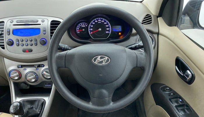 2013 Hyundai i10 SPORTZ 1.2 KAPPA2, Petrol, Manual, 99,940 km, Steering Wheel Close Up