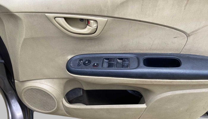 2014 Honda Brio S MT, Petrol, Manual, 36,920 km, Driver Side Door Panels Control