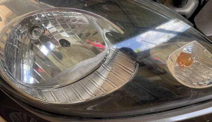 2014 Honda Brio S MT, Petrol, Manual, 36,920 km, Right headlight - Clamp has minor damage
