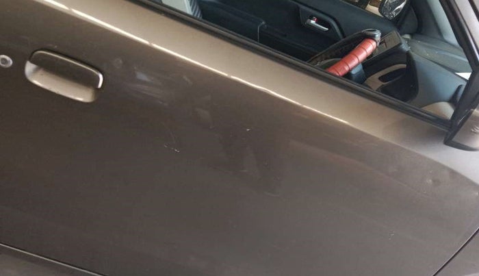 2019 Maruti New Wagon-R VXI 1.2, Petrol, Manual, 46,925 km, Driver-side door - Slightly dented