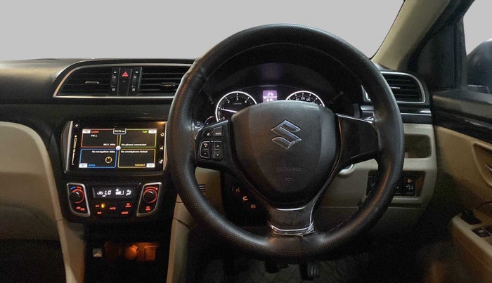 2015 Maruti Ciaz ZDI+, Diesel, Manual, 1,10,152 km, Steering Wheel Close Up