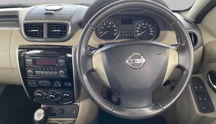 2014 Nissan Terrano XV D THP PREMIUM 110 PS, Diesel, Manual, 95,490 km, Steering Wheel Close Up