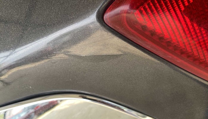 2018 Maruti Vitara Brezza VDI (O), Diesel, Manual, 90,678 km, Dicky (Boot door) - Paint has minor damage