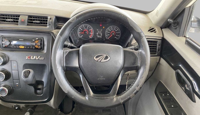 2017 Mahindra Kuv100 K4 PLUS D 6 STR, Diesel, Manual, 1,06,217 km, Steering Wheel Close Up