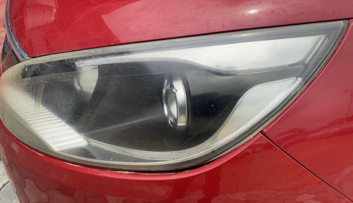 2015 Tata Bolt XT REVOTRON, Petrol, Manual, 1,24,731 km, Left headlight - Faded