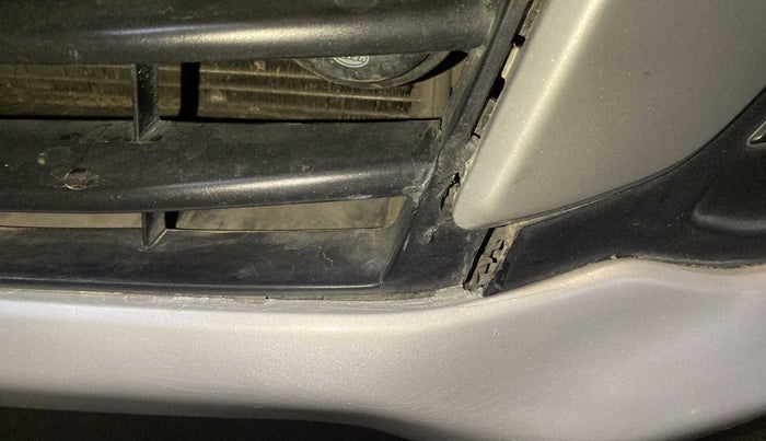 2016 Maruti Ertiga VXI AT, Petrol, Automatic, 60,079 km, Front bumper - Paint has minor damage