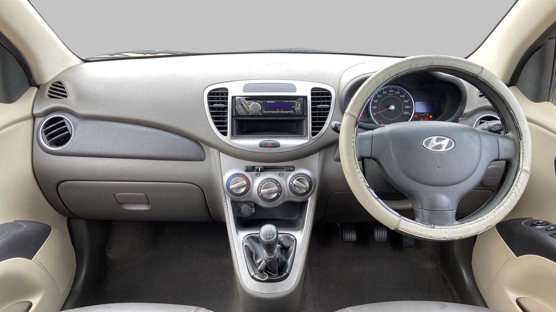 Hyundai i10 Interior Layout & Technology | Top Gear