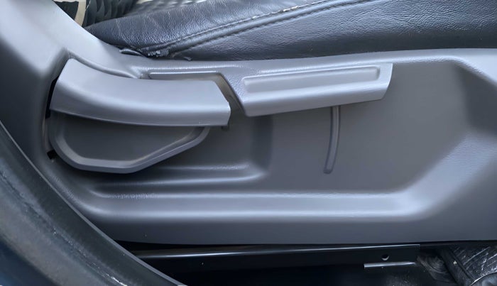 2019 Hyundai GRAND I10 NIOS SPORTZ AMT 1.2 KAPPA VTVT, Petrol, Automatic, 69,442 km, Driver Side Adjustment Panel