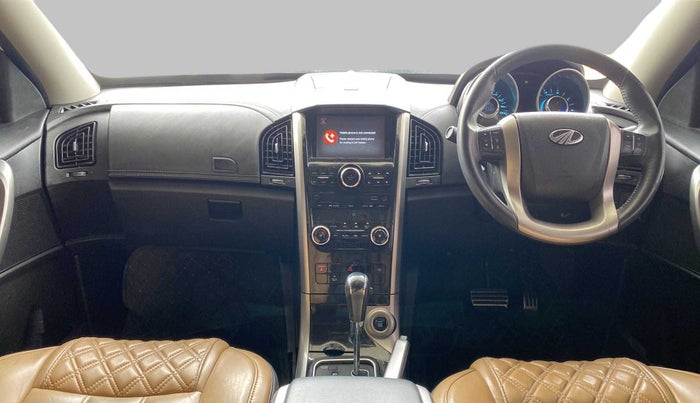 2018 Mahindra XUV500 W11 AT, Diesel, Automatic, 75,297 km, Dashboard