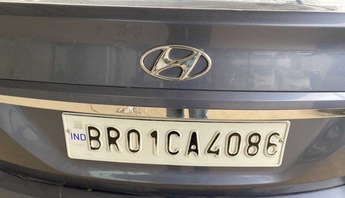 2014 Hyundai Xcent S (O) 1.2, Petrol, Manual, 58,973 km, Dicky (Boot door) - Minor scratches