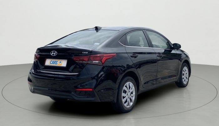 2018 Hyundai Verna 1.6 EX CRDI, Diesel, Manual, 46,551 km, Right Back Diagonal