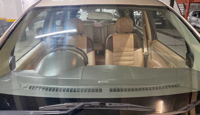 2014 Maruti Ertiga VDI, Diesel, Manual, 52,520 km, Front windshield - Rubber blade broken or missing