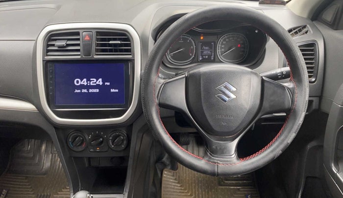 2016 Maruti Vitara Brezza LDI, Diesel, Manual, 68,943 km, Steering Wheel Close Up