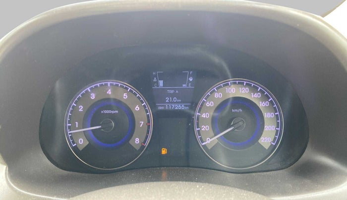 2011 Hyundai Verna FLUIDIC 1.6 VTVT SX OPT, Petrol, Manual, 1,17,246 km, Odometer Image