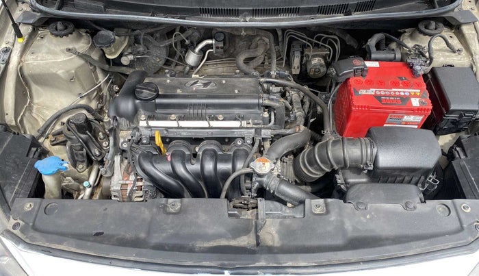 2011 Hyundai Verna FLUIDIC 1.6 VTVT SX OPT, Petrol, Manual, 1,17,246 km, Open Bonet