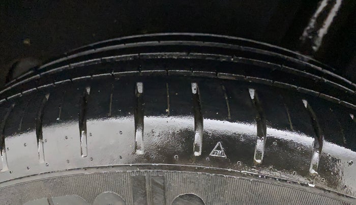 2018 Maruti Baleno ALPHA PETROL 1.2, Petrol, Manual, 32,658 km, Left Rear Tyre Tread