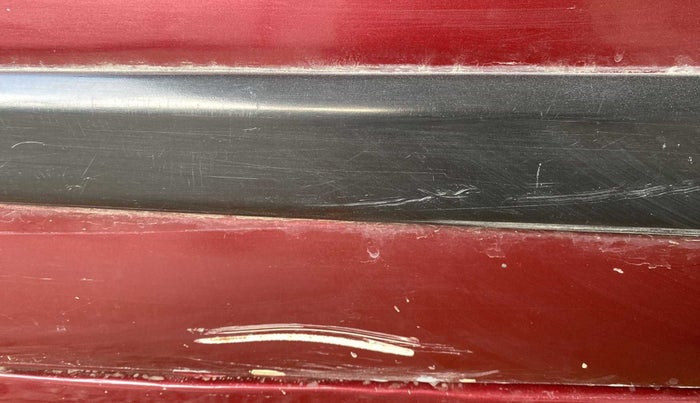 2012 Maruti Wagon R 1.0 VXI, Petrol, Manual, 61,195 km, Front passenger door - Minor scratches