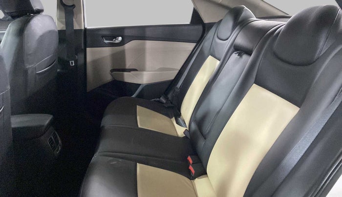 2018 Hyundai Verna 1.6 VTVT SX, Petrol, Manual, 4,922 km, Right Side Rear Door Cabin