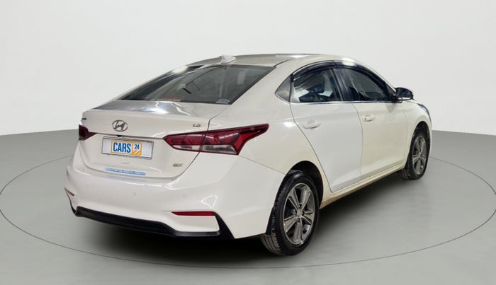 2018 Hyundai Verna 1.6 VTVT SX, Petrol, Manual, 4,922 km, Right Back Diagonal