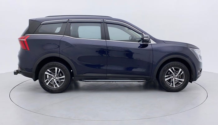 2022 Mahindra XUV700 AX 5 D AT 5 STR, Diesel, Automatic, 16,073 km, Right Side View