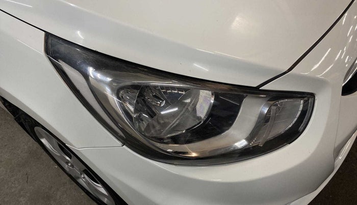2013 Hyundai Verna FLUIDIC 1.6 VTVT EX, Petrol, Manual, 58,292 km, Right headlight - Minor scratches