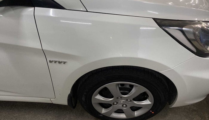 2013 Hyundai Verna FLUIDIC 1.6 VTVT EX, Petrol, Manual, 58,292 km, Right fender - Minor scratches