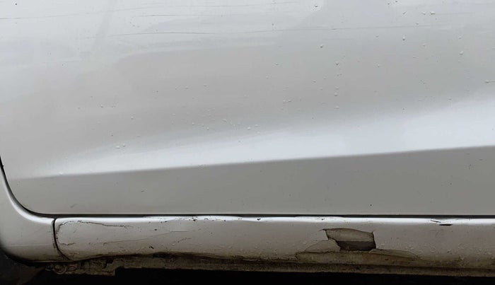 2012 Honda Brio S MT, Petrol, Manual, 65,385 km, Left running board - Paint has minor damage