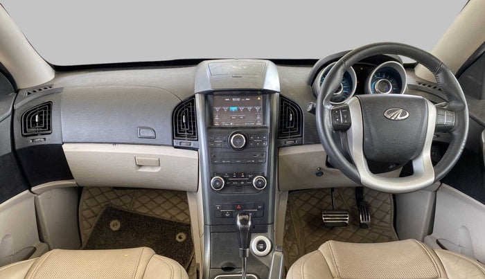 2018 Mahindra XUV500 W10 AT, Diesel, Automatic, 66,470 km, Dashboard