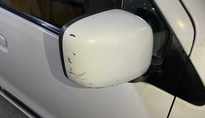 2017 Maruti Wagon R 1.0 VXI, Petrol, Manual, 99,348 km, Right rear-view mirror - Minor scratches