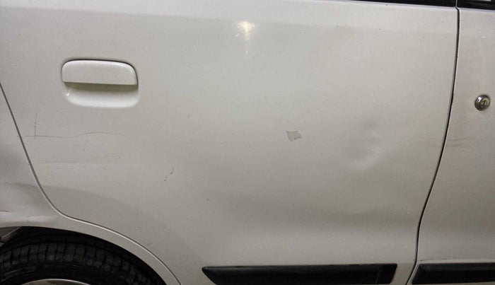 2017 Maruti Wagon R 1.0 VXI, Petrol, Manual, 99,348 km, Right rear door - Minor scratches