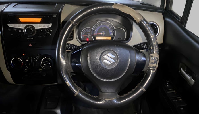 2017 Maruti Wagon R 1.0 VXI, Petrol, Manual, 99,348 km, Steering Wheel Close Up