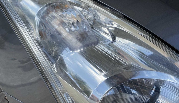 2016 Maruti Swift VXI, Petrol, Manual, 39,115 km, Right headlight - Faded