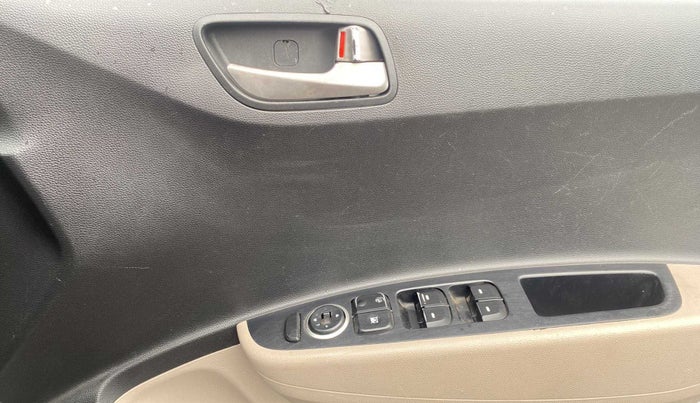 2014 Hyundai Grand i10 SPORTZ 1.1 CRDI, Diesel, Manual, 61,069 km, Driver Side Door Panels Control