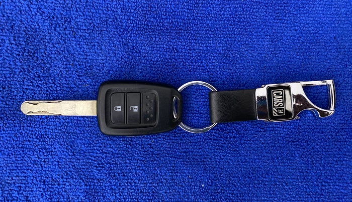 2018 Honda Amaze 1.2L I-VTEC S, Petrol, Manual, 45,410 km, Key Close Up