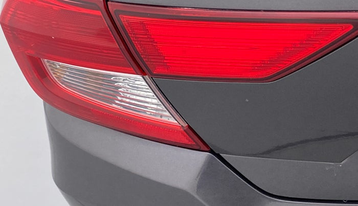 2018 Honda Amaze 1.2L I-VTEC S, Petrol, Manual, 45,410 km, Left tail light - Minor scratches