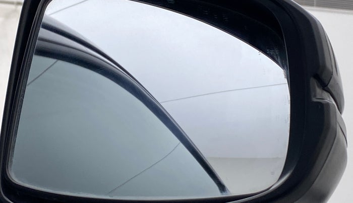 2018 Honda Amaze 1.2L I-VTEC S, Petrol, Manual, 45,410 km, Right rear-view mirror - Mirror motor not working