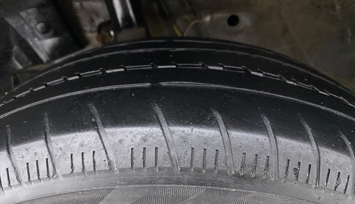 2018 Honda Amaze 1.2L I-VTEC S, Petrol, Manual, 45,410 km, Left Front Tyre Tread