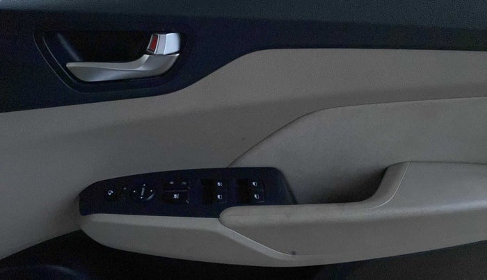 2020 Hyundai Verna SX 1.5 VTVT, Petrol, Manual, 11,125 km, Driver Side Door Panels Control