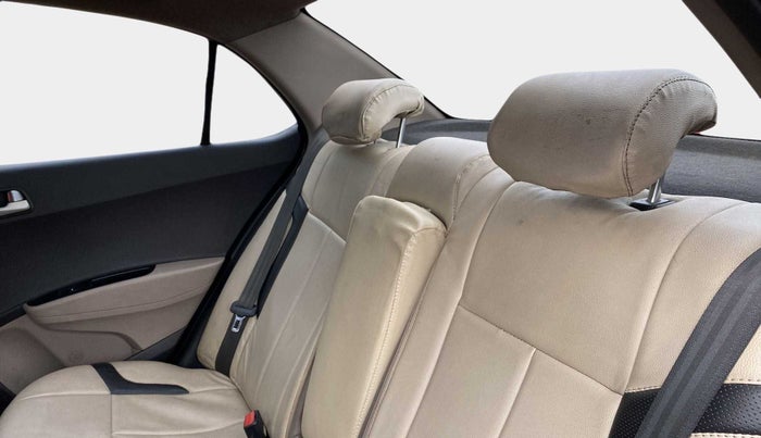 2015 Hyundai Xcent S 1.2, Petrol, Manual, 1,00,831 km, Right Side Rear Door Cabin