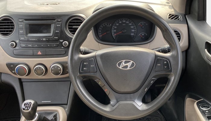2015 Hyundai Xcent S 1.2, Petrol, Manual, 1,00,831 km, Steering Wheel Close Up
