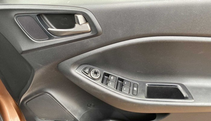 2016 Hyundai i20 Active 1.2 S, Petrol, Manual, 1,02,760 km, Driver Side Door Panels Control