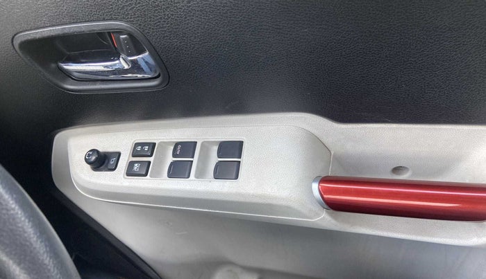 2017 Maruti IGNIS ALPHA 1.2 K12 DUAL TONE, Petrol, Manual, 1,02,941 km, Driver Side Door Panels Control